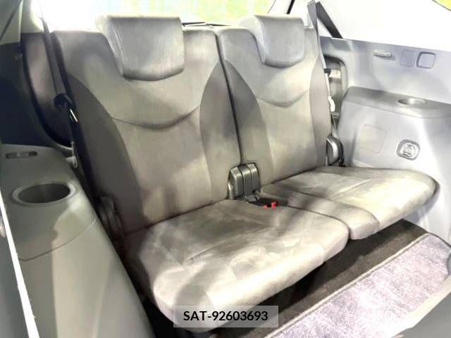 Toyota PRIUS ALPHA 2011-08 282510-9