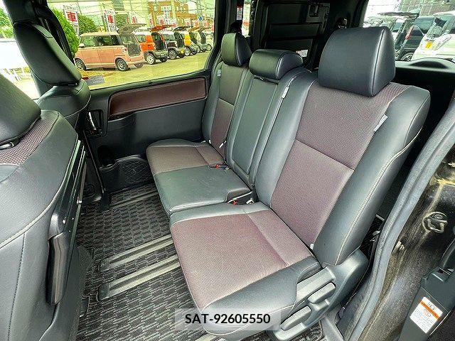 Toyota ESQUIRE 2019-03 341689-18