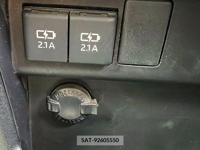 Toyota ESQUIRE 2019-03 341689-16