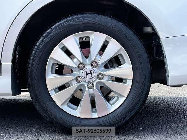 Honda e 2011-01 339791-3