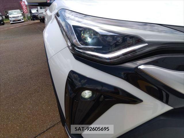 Toyota C-HR 2021-08 348471-4