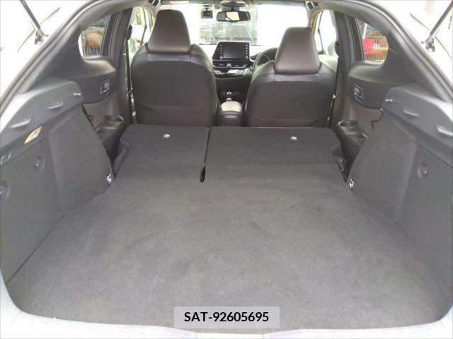 Toyota C-HR 2021-08 348471-18