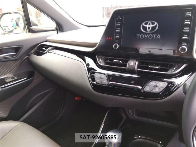 Toyota C-HR 2021-08 348471-6