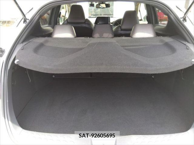 Toyota C-HR 2021-08 348471-17