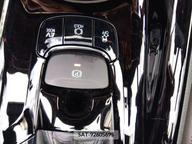 Toyota C-HR 2021-08 348471-10