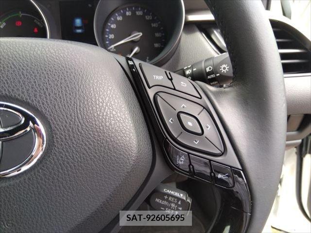 Toyota C-HR 2021-08 348471-15