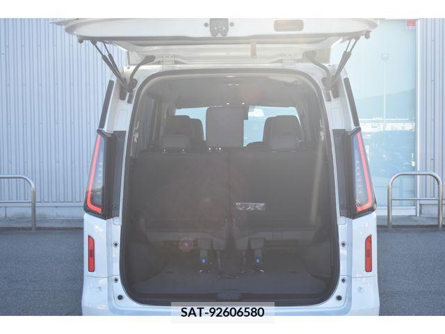 Nissan SERENA 2023-11 345545-22