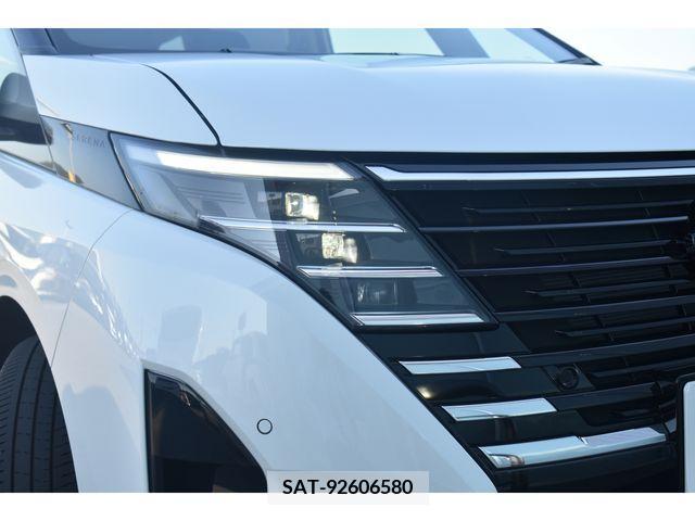 Nissan SERENA 2023-11 345545-25