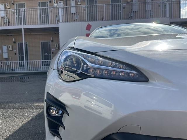 Toyota 86 2017-10 192296-9