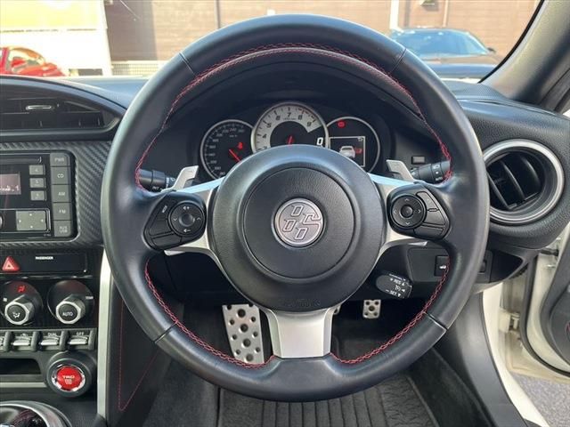 Toyota 86 2017-10 192296-24
