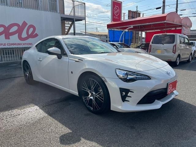 Toyota 86 2017-10 192296-2