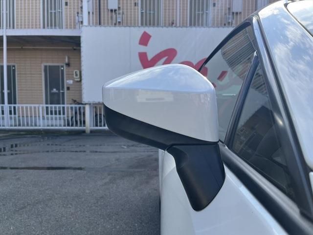 Toyota 86 2017-10 192296-13