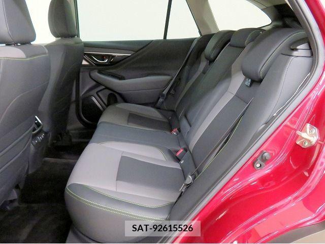Subaru OUTBACK 2022-04 203215-12