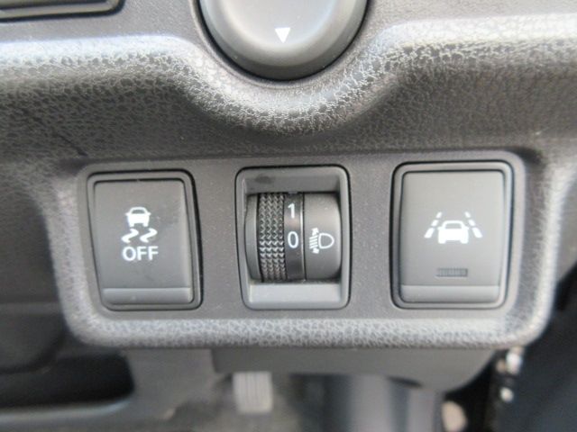 Nissan NOTE 2017-11 1742-18