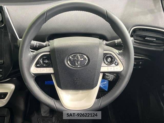 Toyota PRIUS 2016-05 322622-11