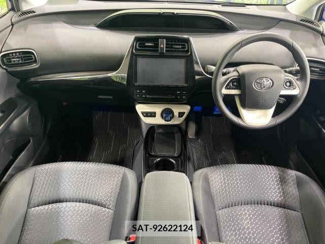 Toyota PRIUS 2016-05 322622-1