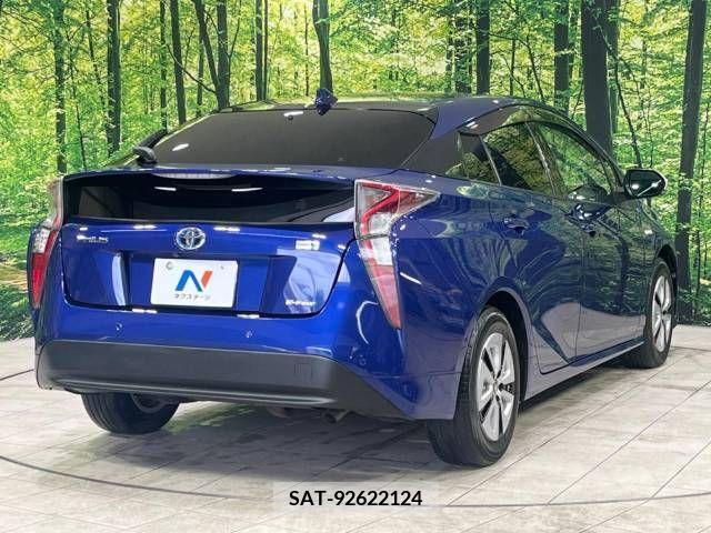 Toyota PRIUS 2016-05 322622-17