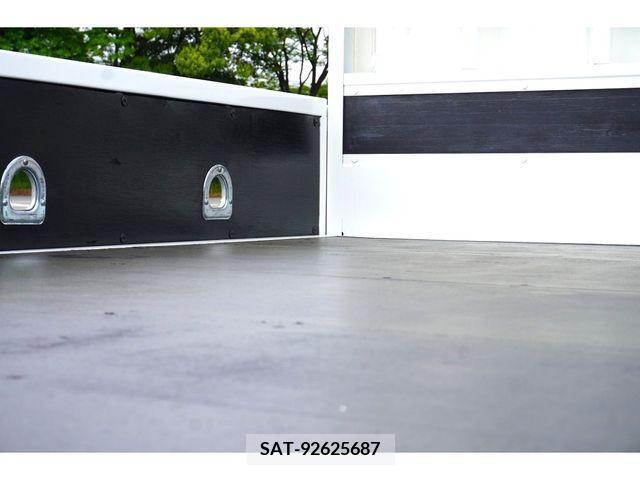 Hino DUTRO 2019-02 267777-7