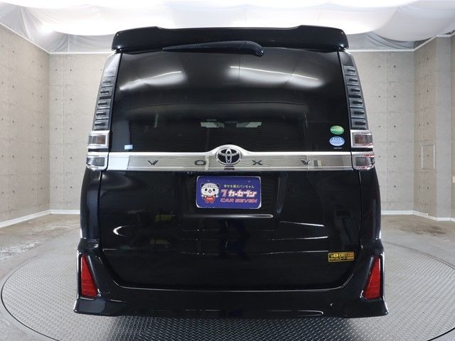 Toyota VOXY 2018-07 196083-23