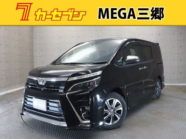 Toyota VOXY 2018-07 196083-0