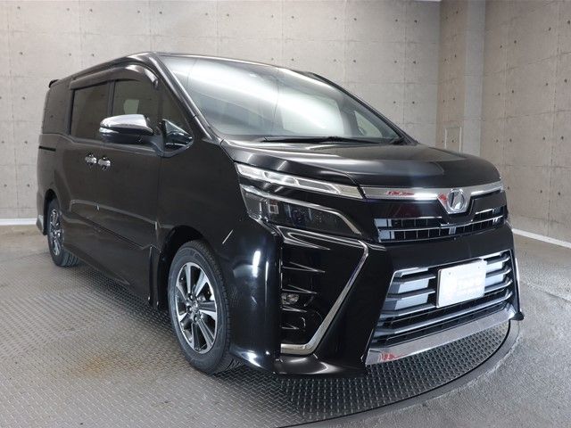 Toyota VOXY 2018-07 196083-21
