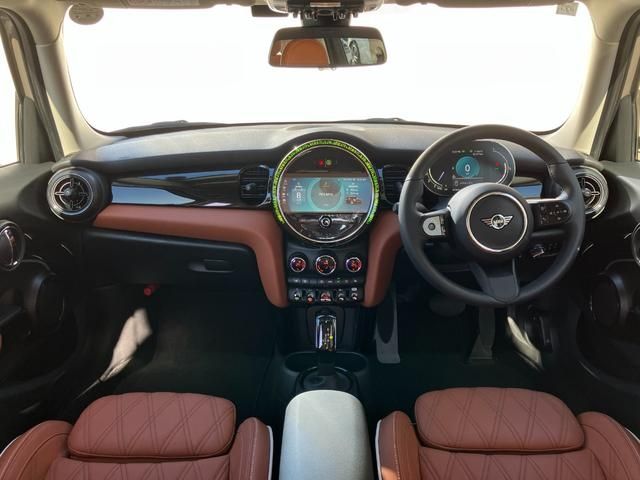Bmw MINI 2023-07 183033-1