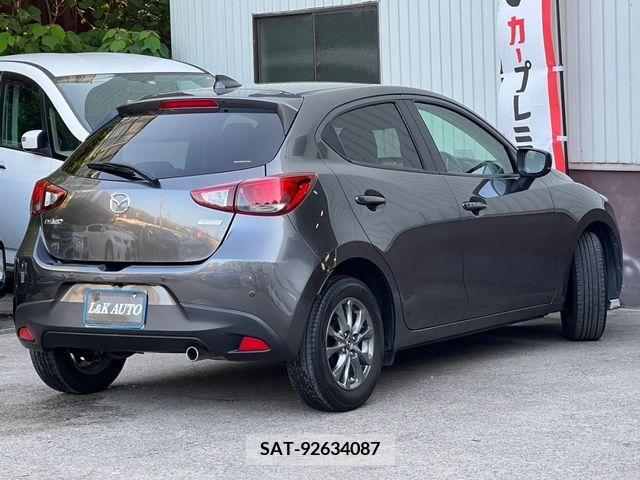 Mazda DEMIO 2019-06 296628-1