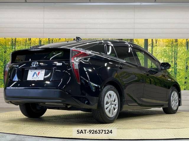 Toyota PRIUS 2017-07 282047-17