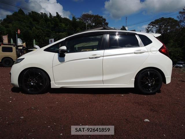 Honda FIT 2015-08 390817-8