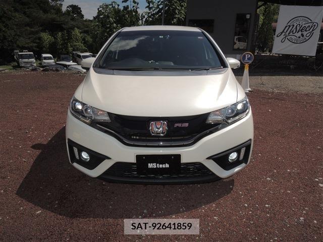 Honda FIT 2015-08 390817-2