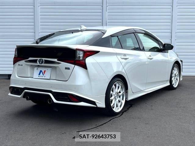 Toyota PRIUS 2019-06 331250-14