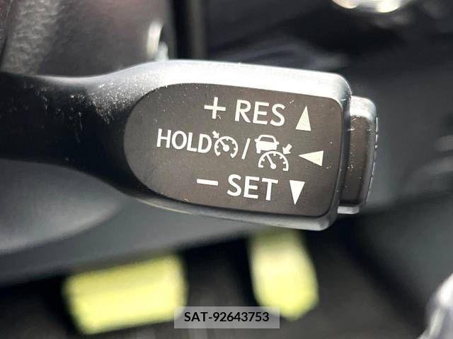 Toyota PRIUS 2019-06 331250-4