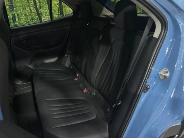 Toyota YARIS CROSS 2023-03 194816-12