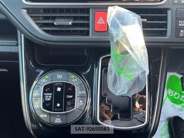 Toyota ESQUIRE 2021-04 268547-17