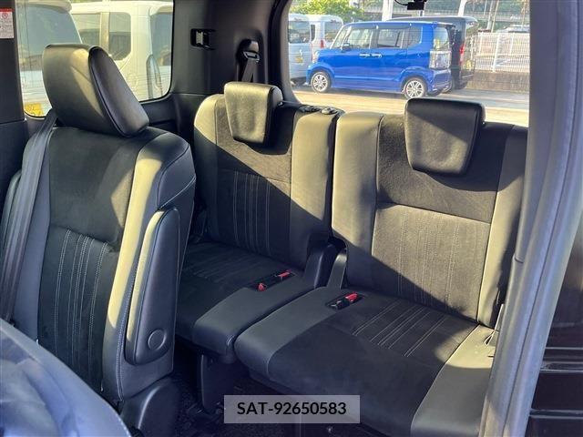 Toyota ESQUIRE 2021-04 268547-4