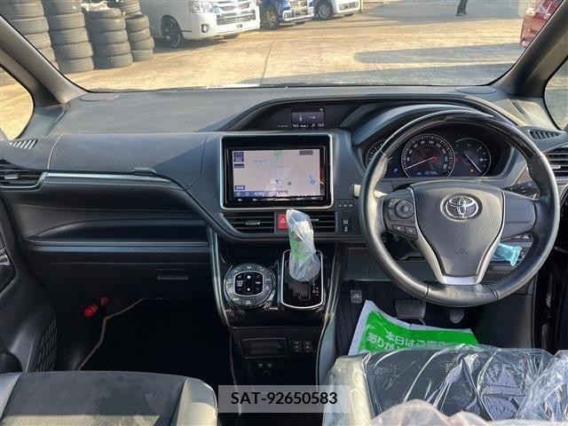 Toyota ESQUIRE 2021-04 268547-1