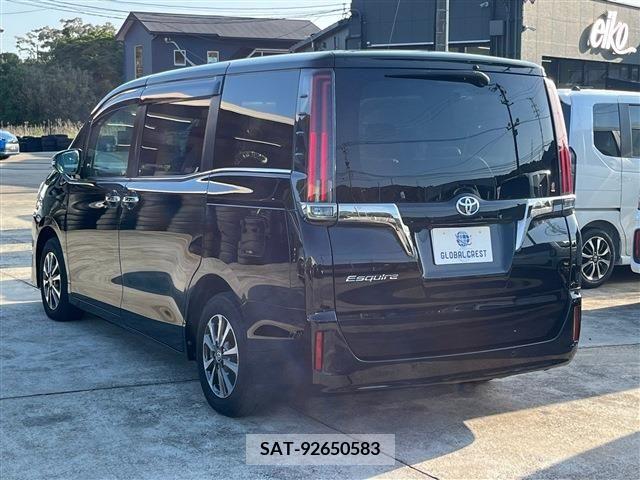 Toyota ESQUIRE 2021-04 268547-9