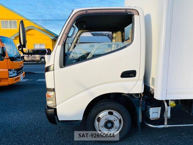 Hino DUTRO 2005-03 320381-11