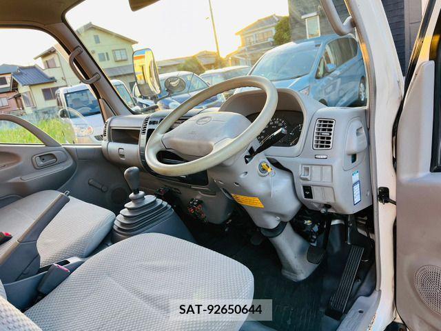 Hino DUTRO 2005-03 320381-2