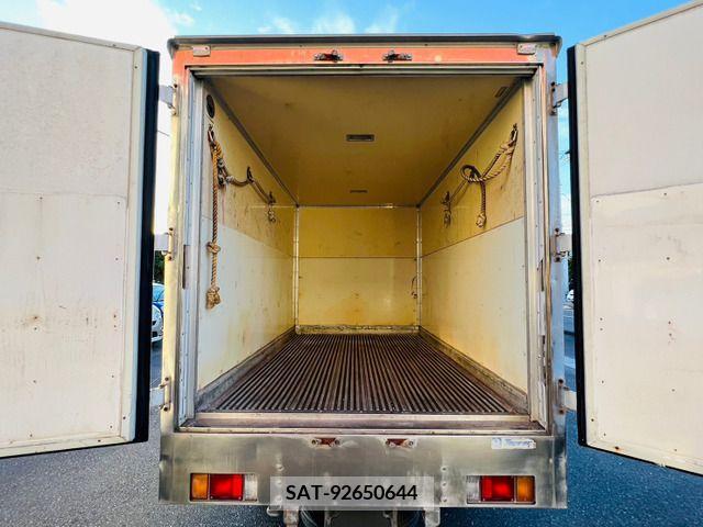 Hino DUTRO 2005-03 320381-18
