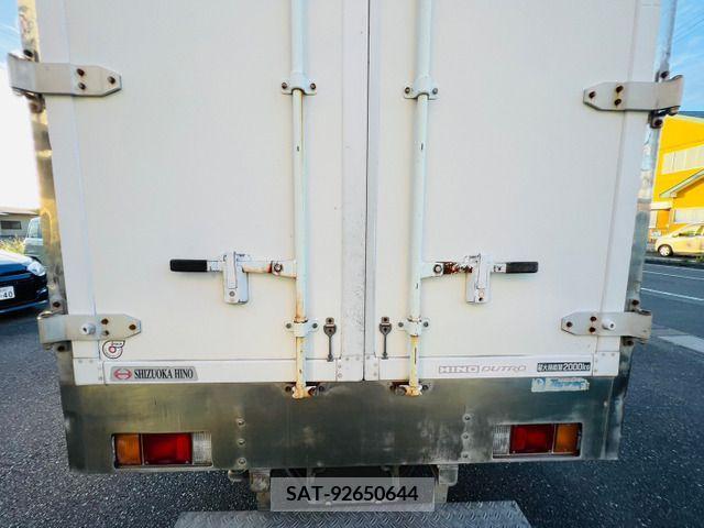 Hino DUTRO 2005-03 320381-17