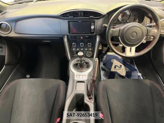 Toyota 86 2015-05 219552-1