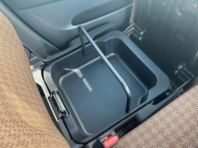 Nissan MOCO 2014-04 7057-25