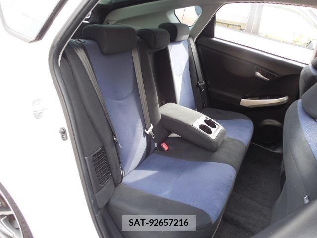 Toyota PRIUS 2013-07 282312-11