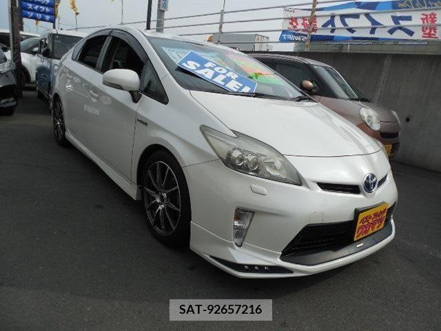 Toyota PRIUS 2013-07 282312-2