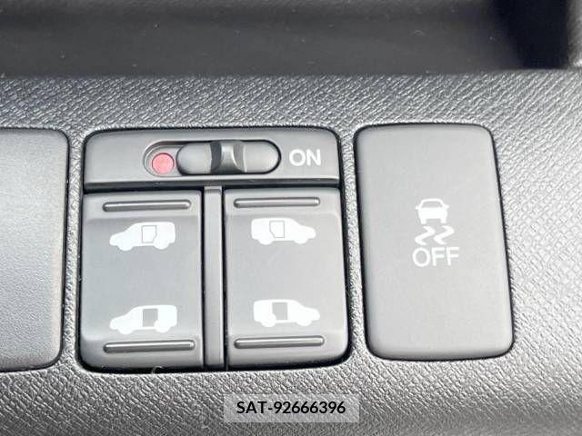Honda e 2011-10 386375-2