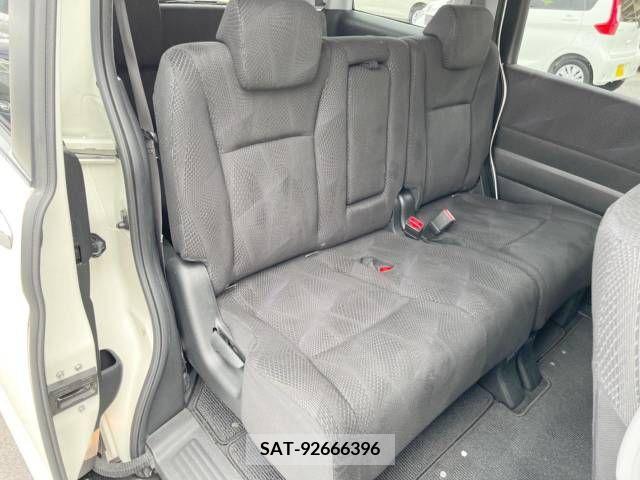 Honda e 2011-10 386375-8