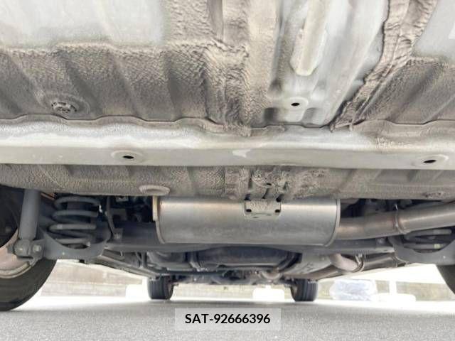 Honda e 2011-10 386375-18