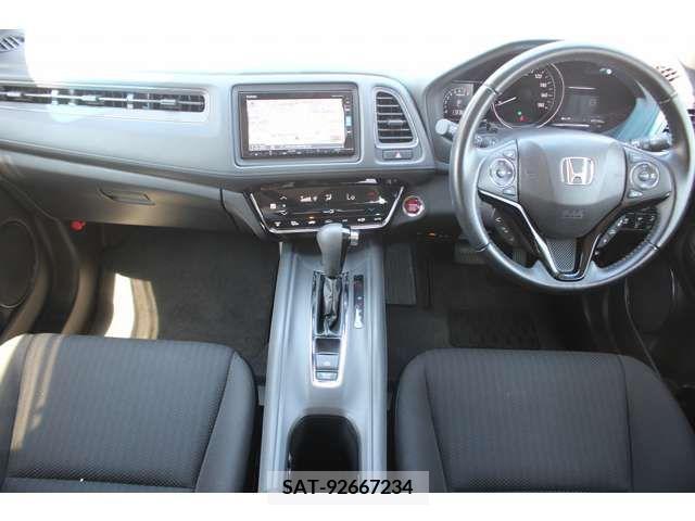 Honda VEZEL 2017-03 369908-1