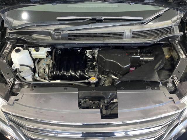 Nissan SERENA 2015-09 24114-18